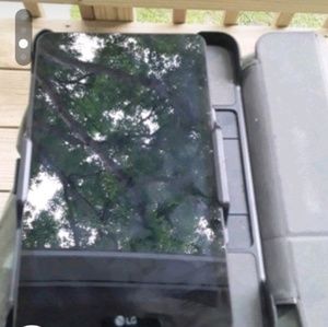 LG tablet